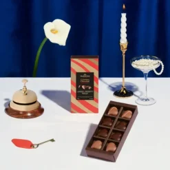 Clearance VALRHONA Coffret 8 Cœurs Fourrés Chocolat Noir et Lait 75 g