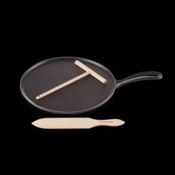 Hot LE CREUSET Crêpière en Fonte 27 cm Noir Mat avec Spatule & Râteau