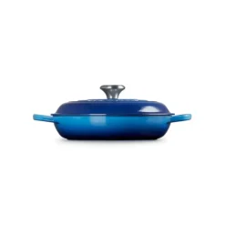 New LE CREUSET Faitout Azur en Fonte avec Intérieur Sable 30 cm Signature