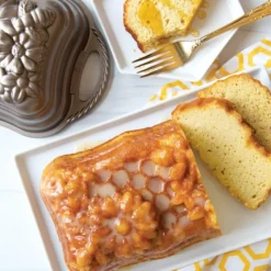 Sale NORDIC WARE Moule à Cake Fleurs et Abeilles Toffee