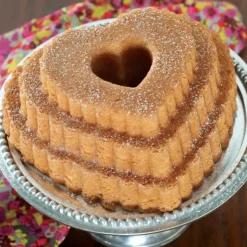 Hot NORDIC WARE Moule à Gâteau Bundt Cœur 3 Étages Toffee