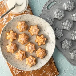 Clearance NORDIC WARE Moule à Gâteaux Flocons de Neige (x12) Silver