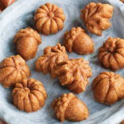 Online NORDIC WARE Moule à Gâteaux Gourmandises d'Automne (x12) Bronze