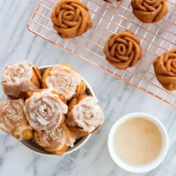 Outlet NORDIC WARE Moule à Gâteaux Roses (x6) Toffee