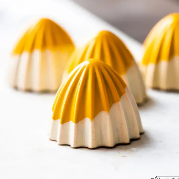 New CHOCOLATE WORLD Moule Chocolat The Juicer 3 cm (x21)