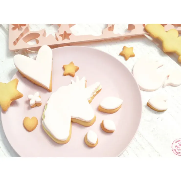 Outlet SCRAPCOOKING Plaque Multi-découpoirs Licorne