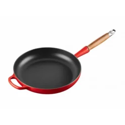 Online LE CREUSET Poêle en Fonte 28 cm Cerise avec Manche en Bois Signature