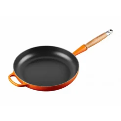 Hot LE CREUSET Poêle en Fonte 28 cm Volcanique avec Manche en Bois Signature