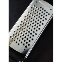 MICROPLANE Râpe Étoile Gourmet Noir